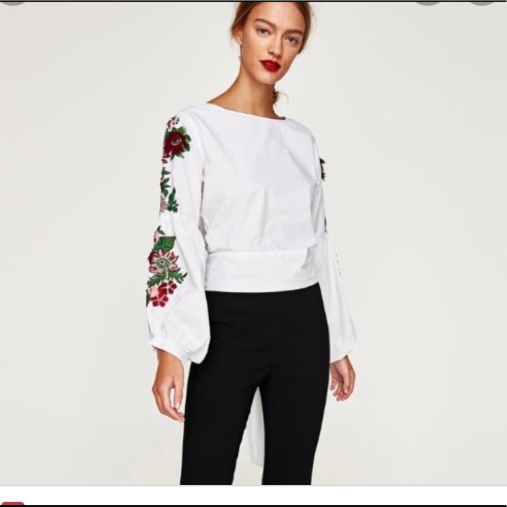 Small- Zara Basic Collection Embroidered Blouse. - image 1